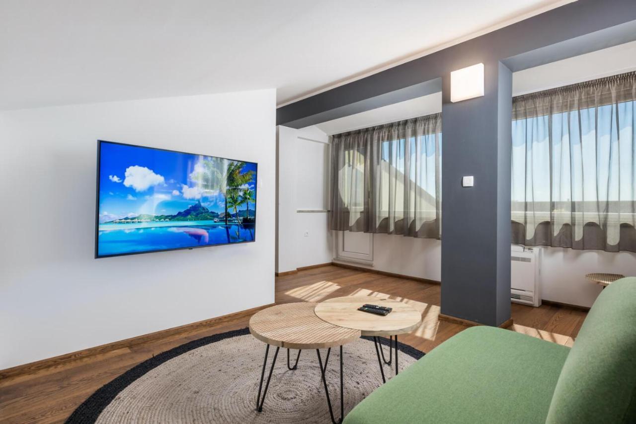 Luxury Villa Ostro With Pool & Krk Bridge View クラリェヴィツァ エクステリア 写真