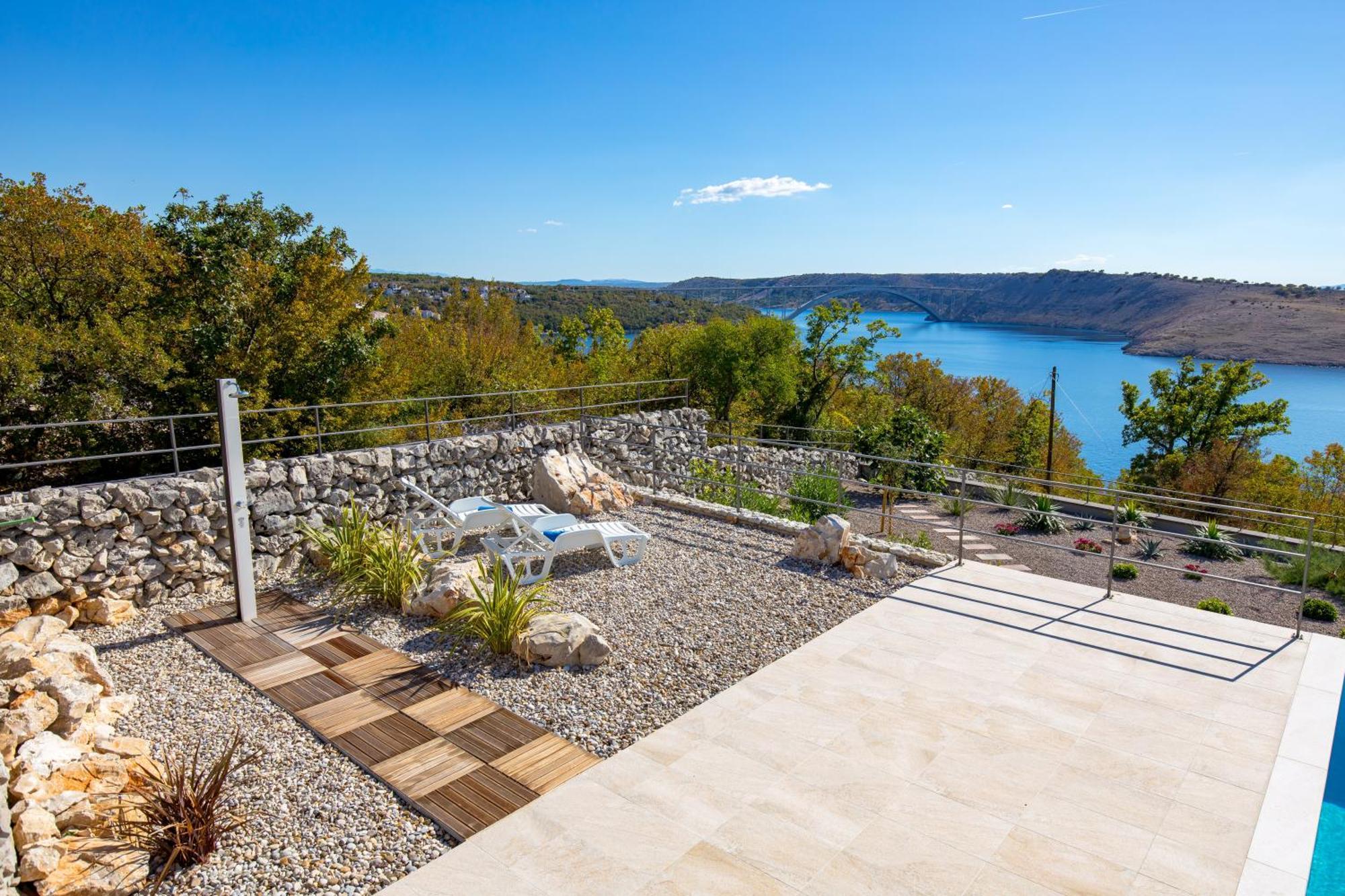 Luxury Villa Ostro With Pool & Krk Bridge View クラリェヴィツァ エクステリア 写真