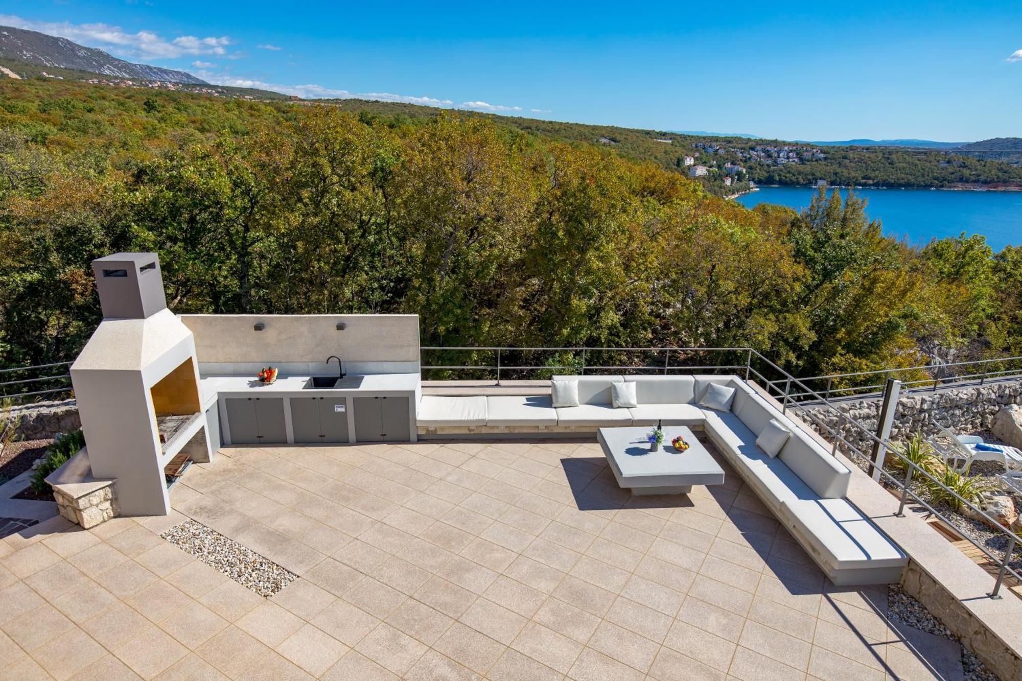 Luxury Villa Ostro With Pool & Krk Bridge View クラリェヴィツァ エクステリア 写真
