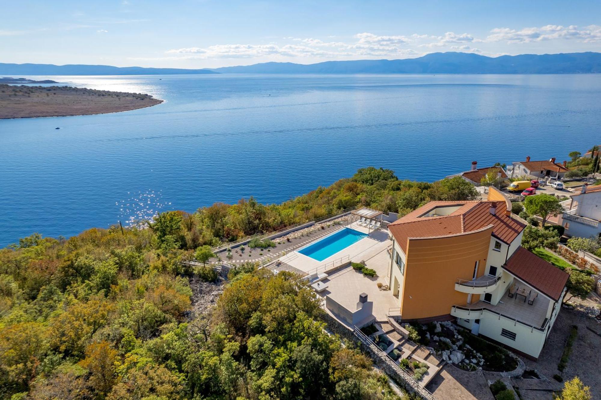 Luxury Villa Ostro With Pool & Krk Bridge View クラリェヴィツァ エクステリア 写真